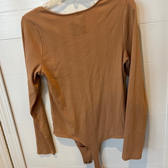 AERIE camel color bodysuit. Size XL. New with tags - Picture 2 of 4